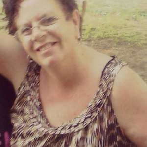 Meet your Posher, Lorie